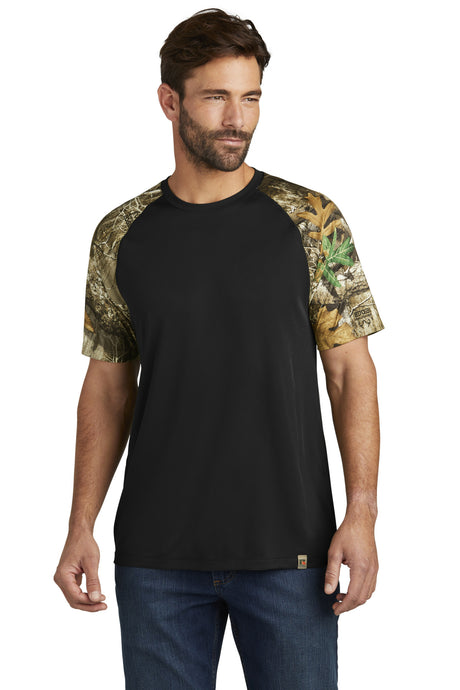 Russell Outdoors Men's   Realtree   Colorblock Performance Tee RU151
