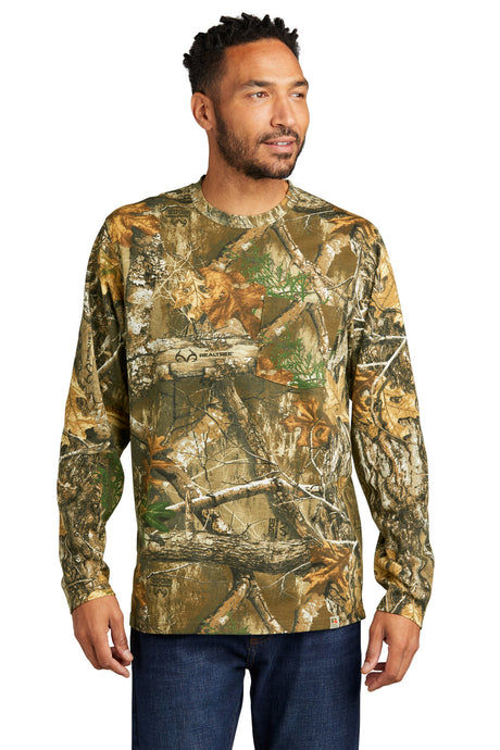 Russell Outdoors Men's   Realtree   Long Sleeve Pocket Tee RU100LSP