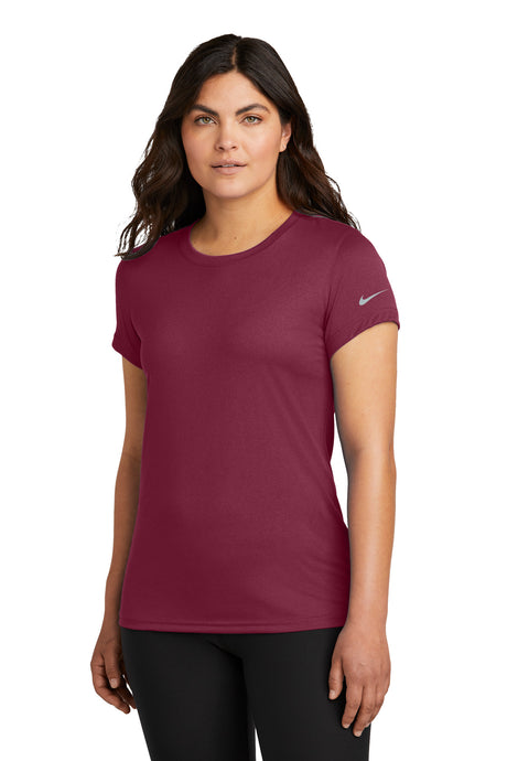 Nike Women's Swoosh Sleeve rLegend Tee. NKDX8734