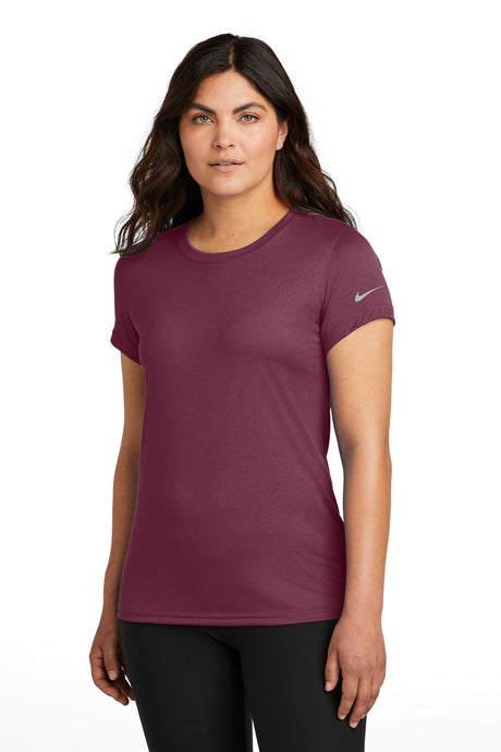 Nike Women's Swoosh Sleeve rLegend Tee. NKDX8734