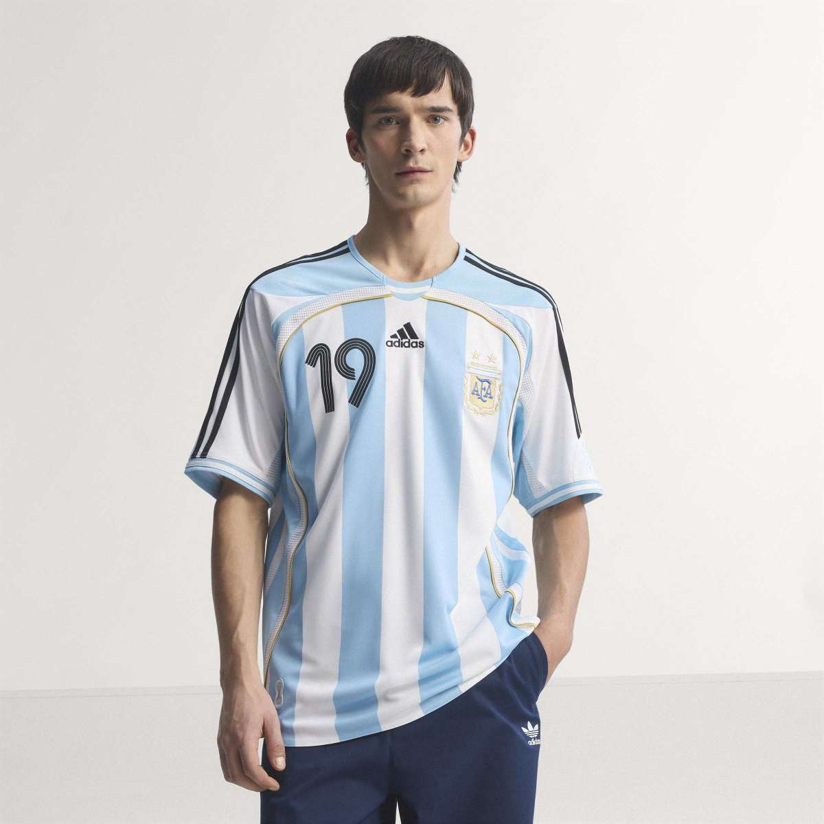 adidas Men's Argentina Home 2006 Messi Jersey-8
