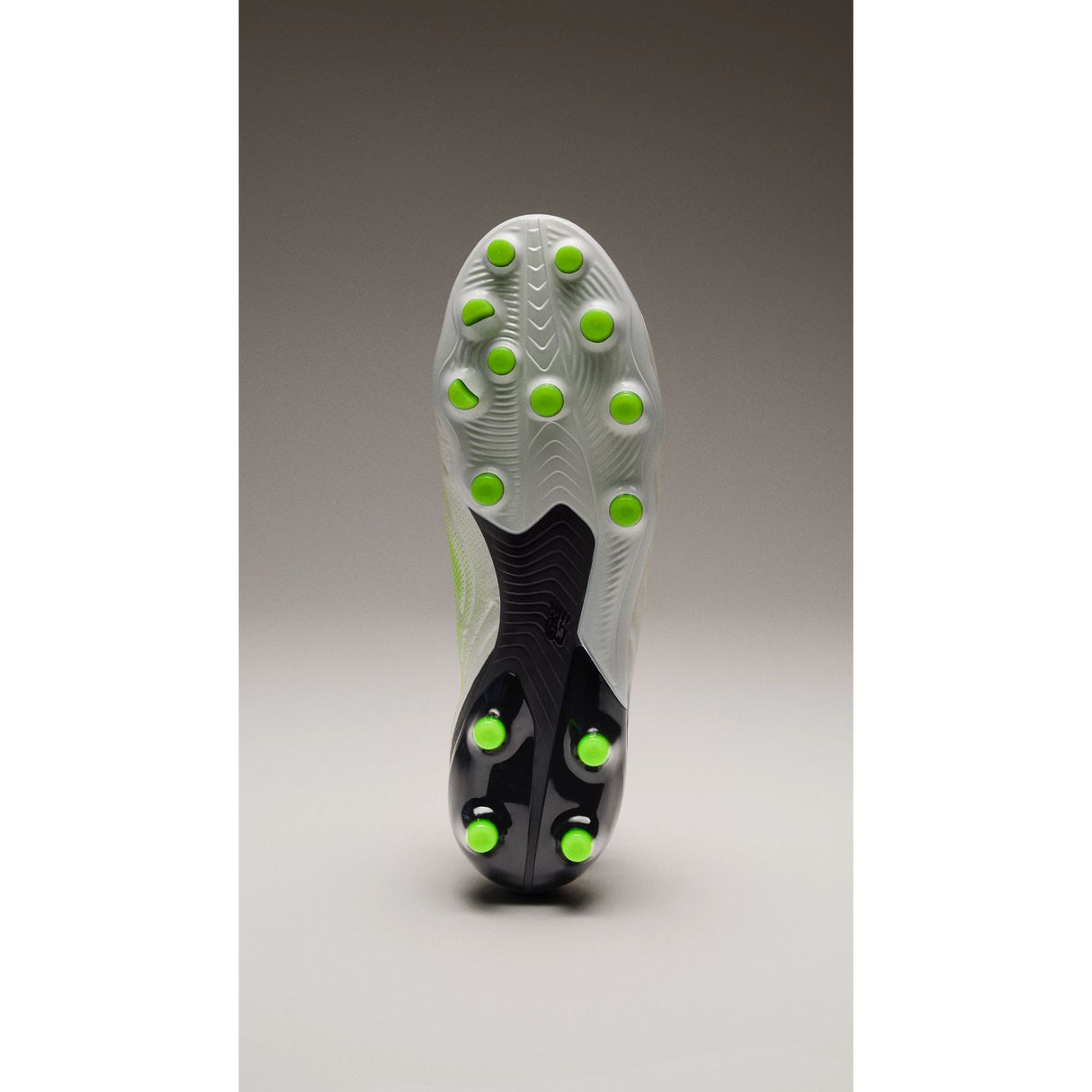 New Balance Adult Tekela WOMEN'S Elite Low Laced Mid Ground V5 Soccer Cleats-12