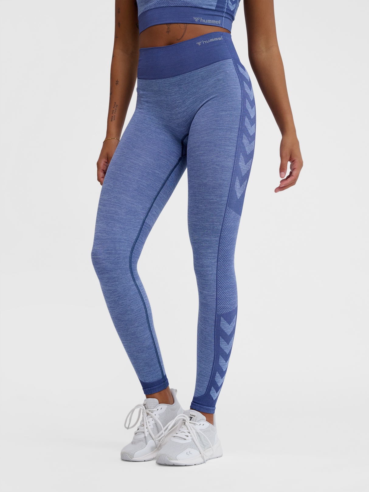 hummel Women's Mindful Training Shine Seamless Mid Waist Tights-5
