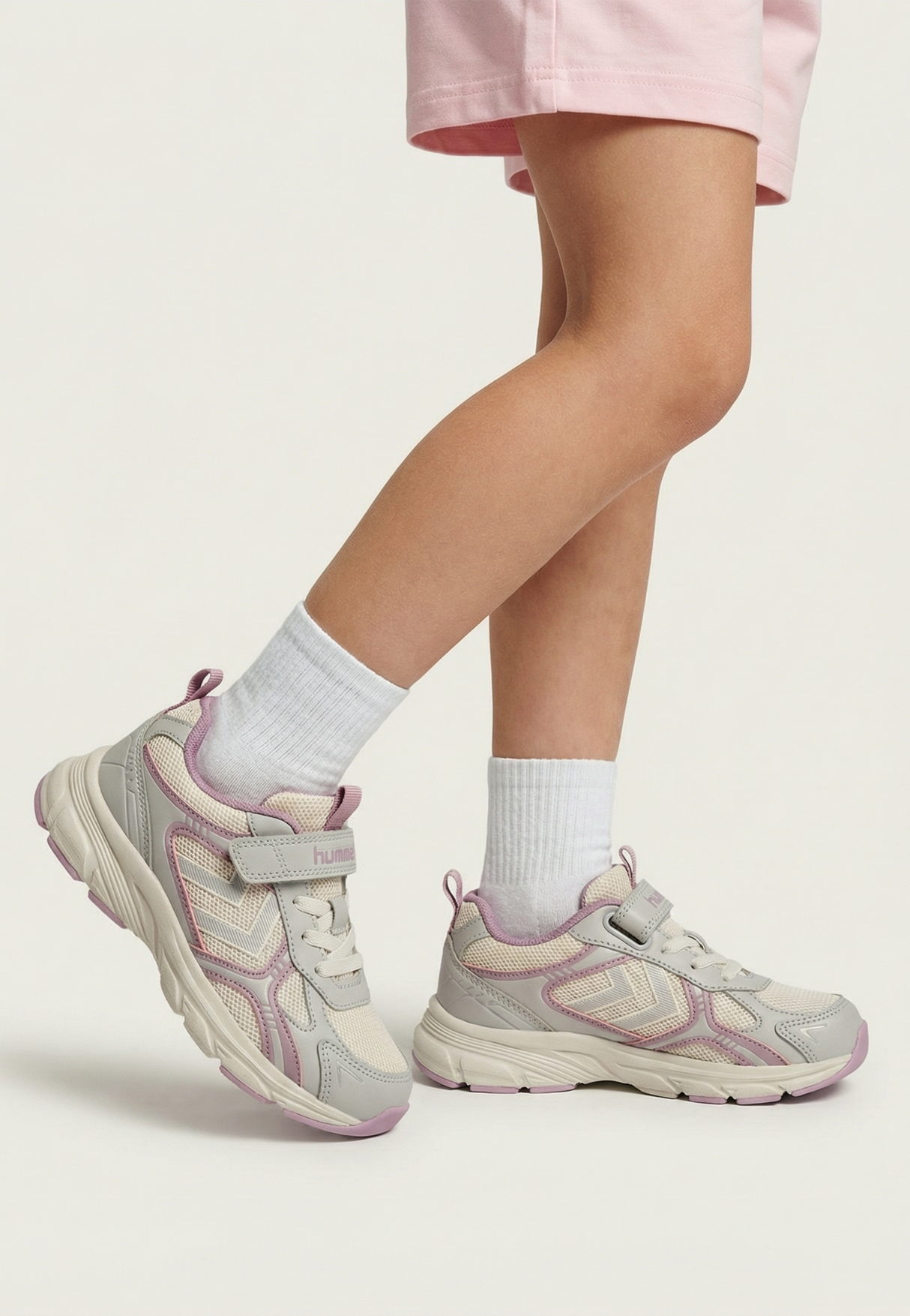 hummel Youth Effort One Velcro Shoes-5