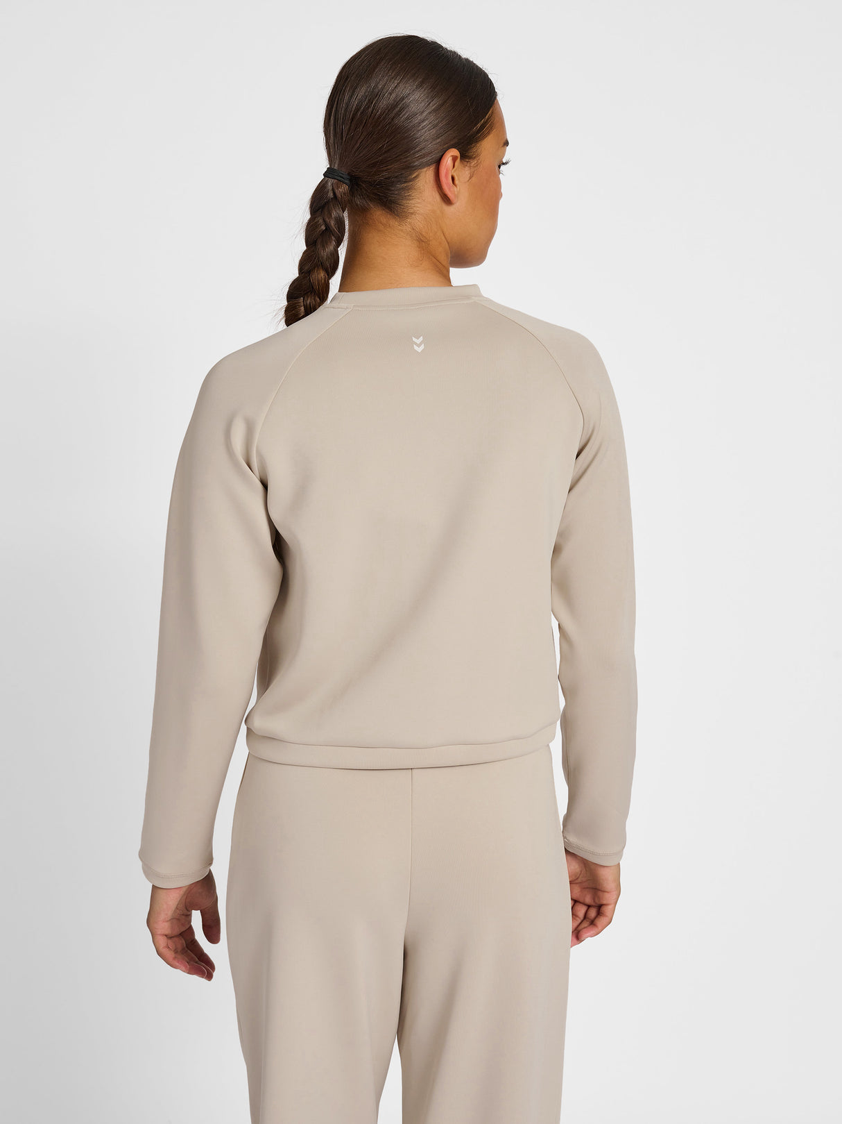 hummel Women's Mindful Training Kalu Shorts Sweatshirt-7