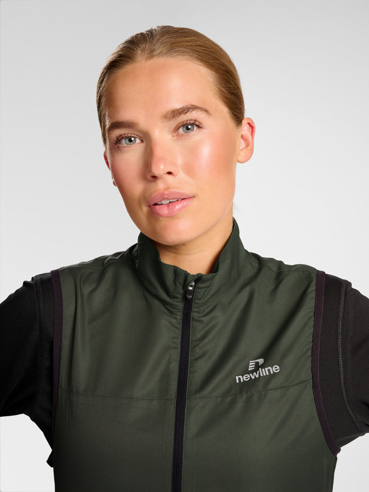 Newline Women's Beat Gilet-6