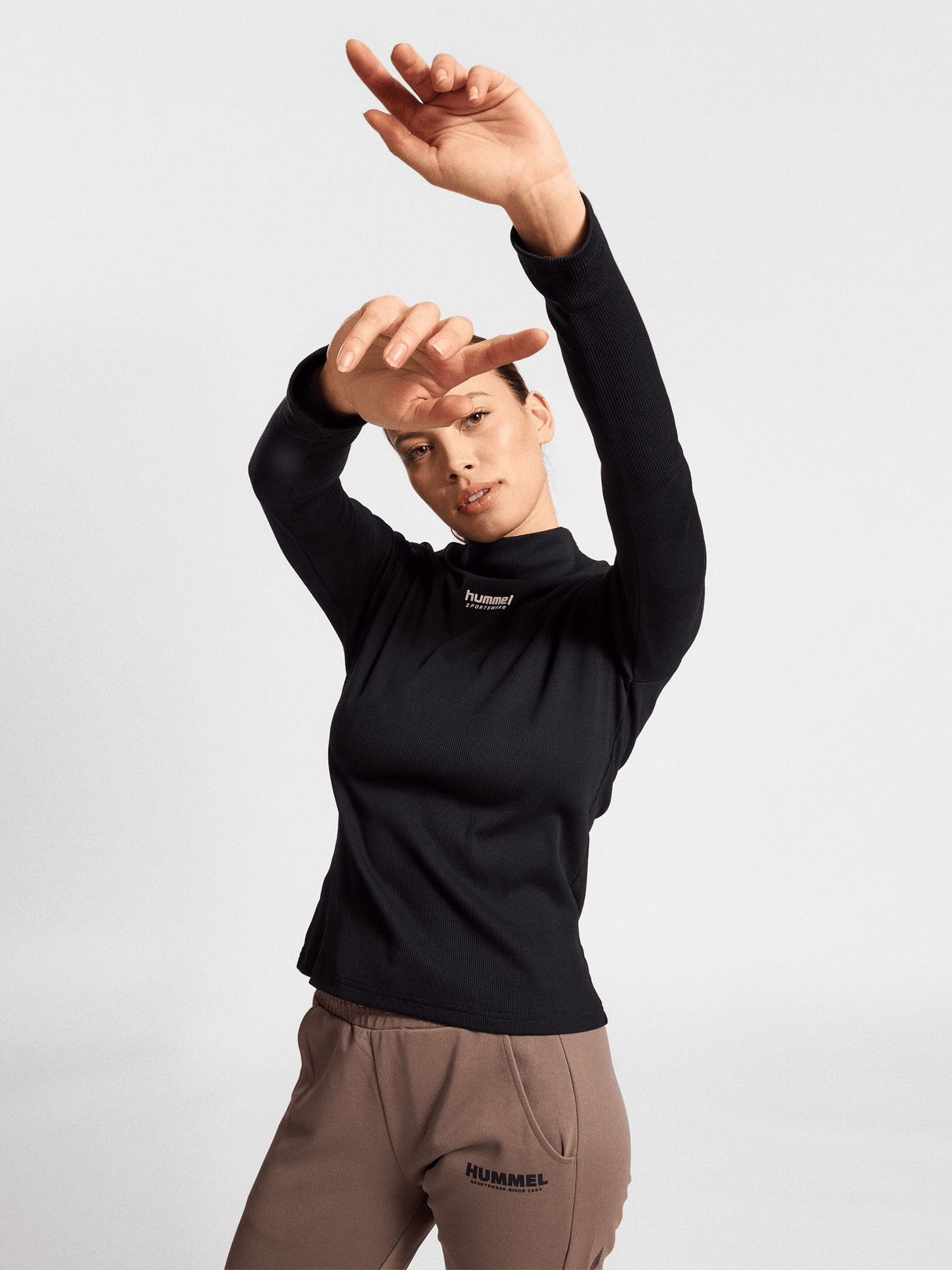 hummel Women's Legacy Gisa Turtleneck-5