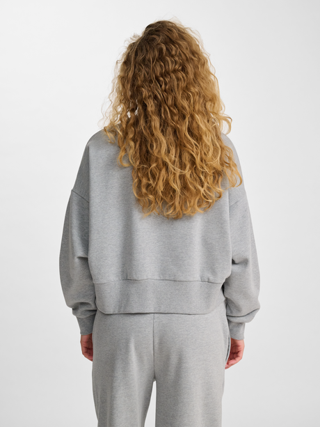 hummel Women's Boxy Crewneck Bee-4