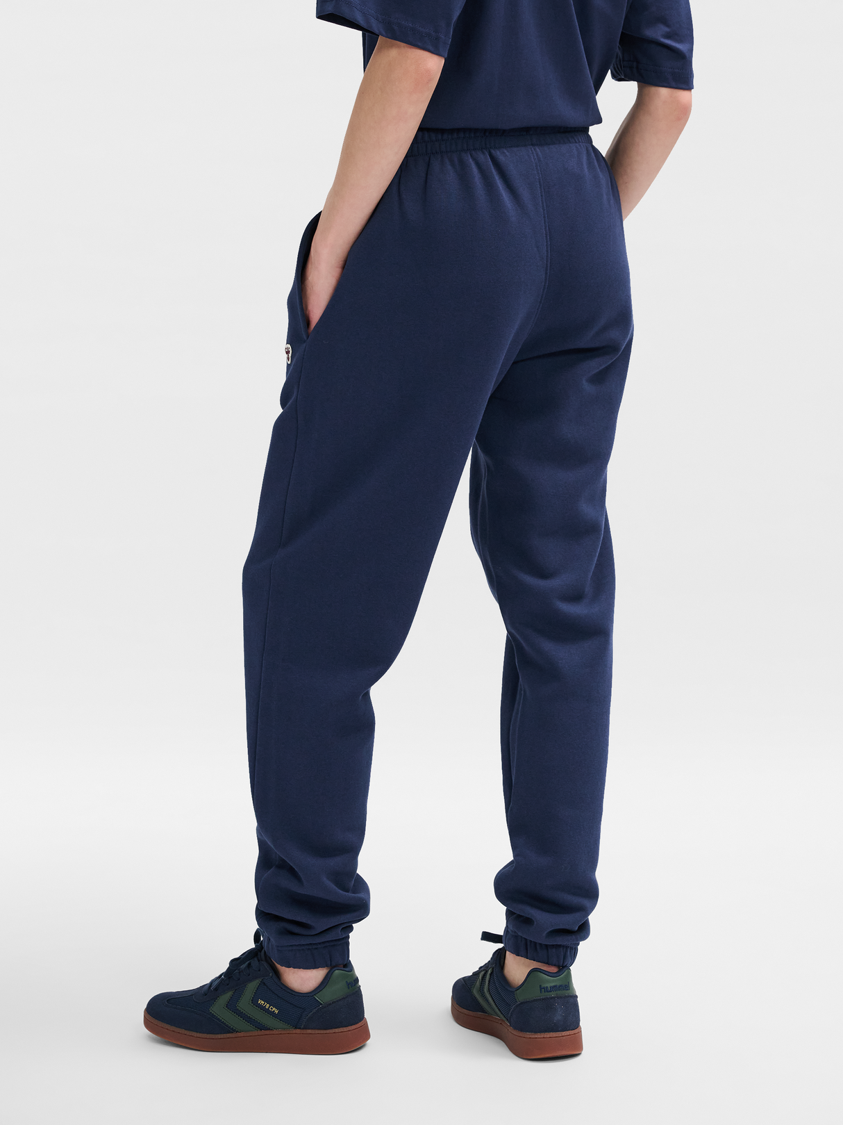 hummel Unisex Loose Sweatpant Bee-4