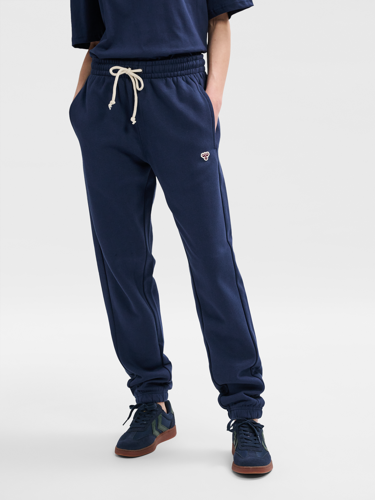 hummel Unisex Loose Sweatpant Bee-5