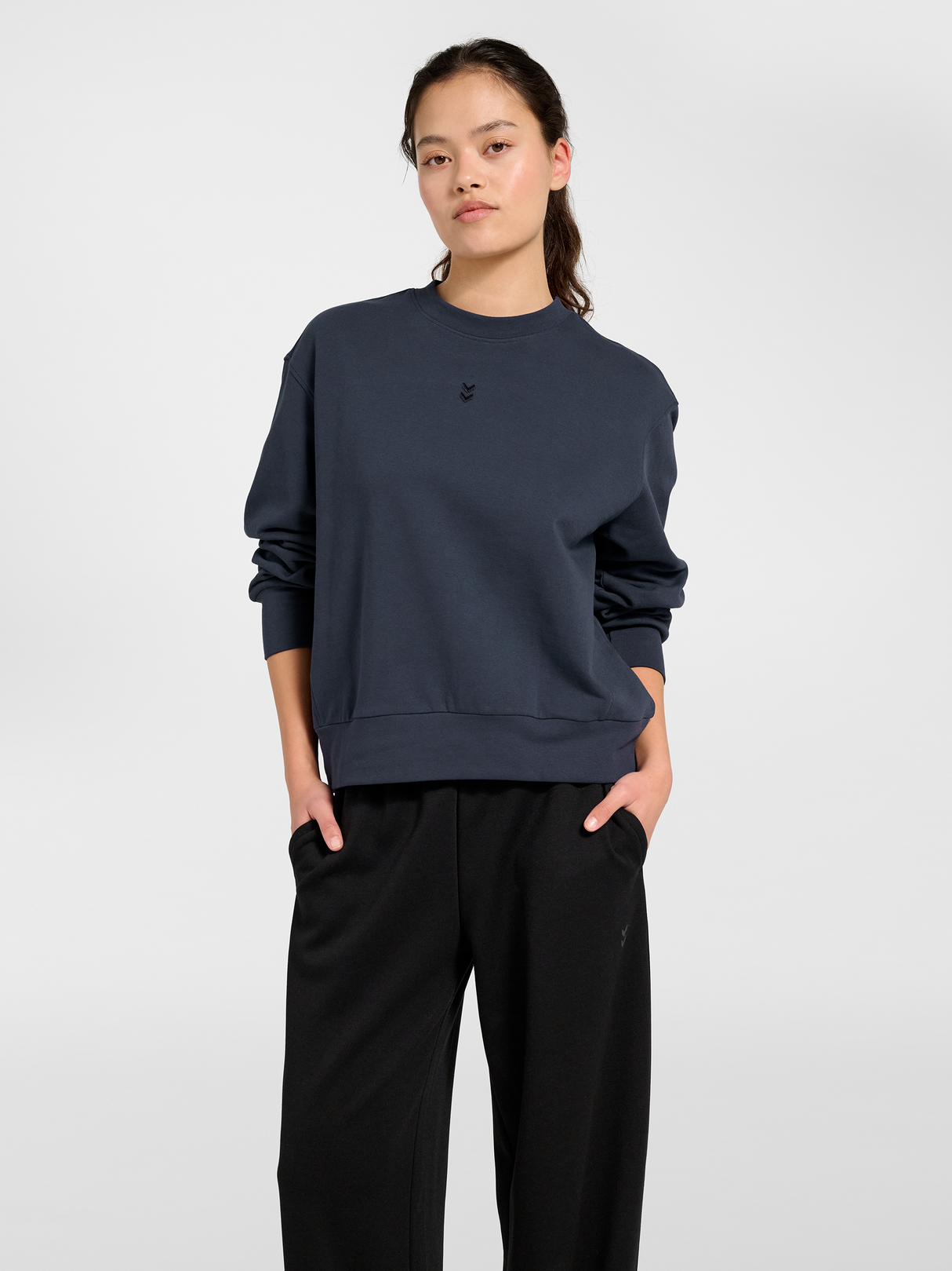hummel Women's Foundation Sweatshirt-6