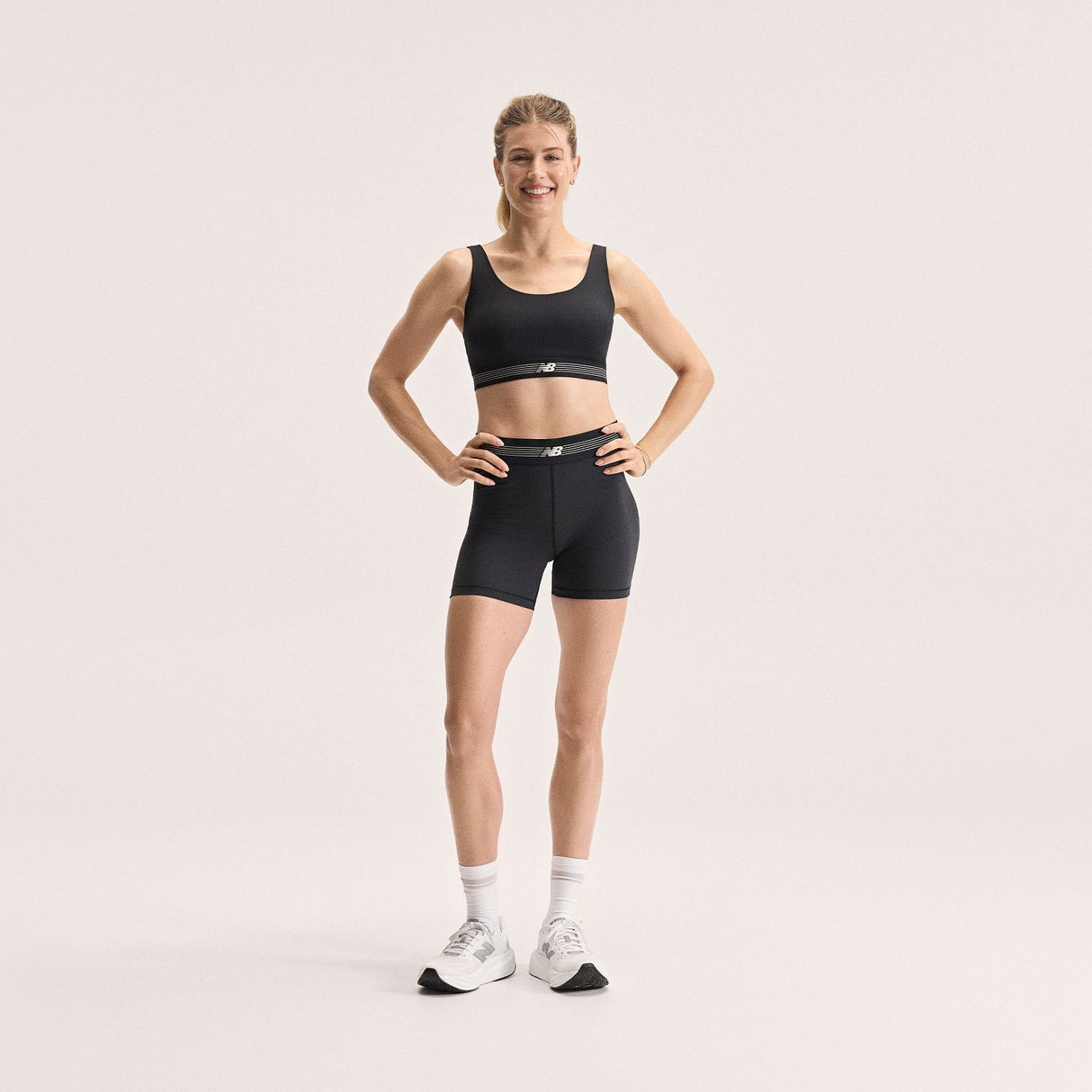New Balance Women's AC Fitted Shorts 5-6