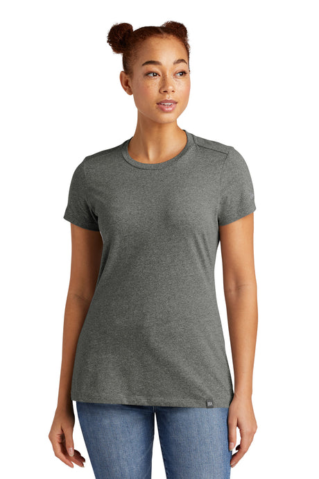 New Era Women's    Heritage Blend Crew Tee