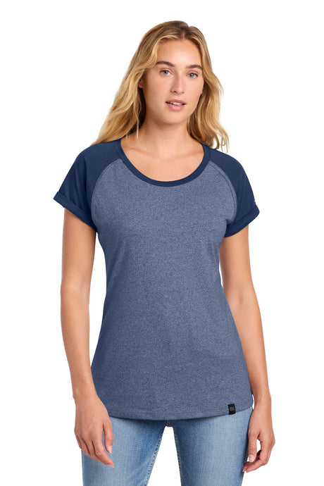 New Era Women's    Heritage Blend Varsity Tee