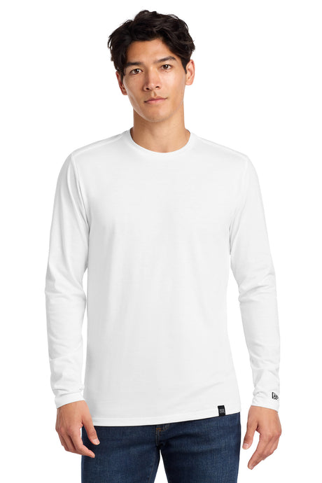 New Era Men's    Heritage Blend Long Sleeve Crew Tee