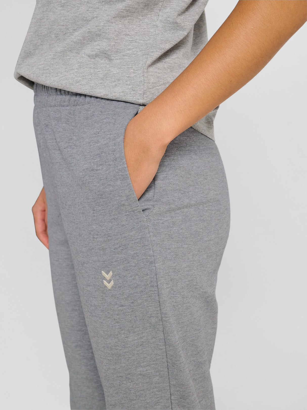 hummel Women's Pulse Sweatpants-6