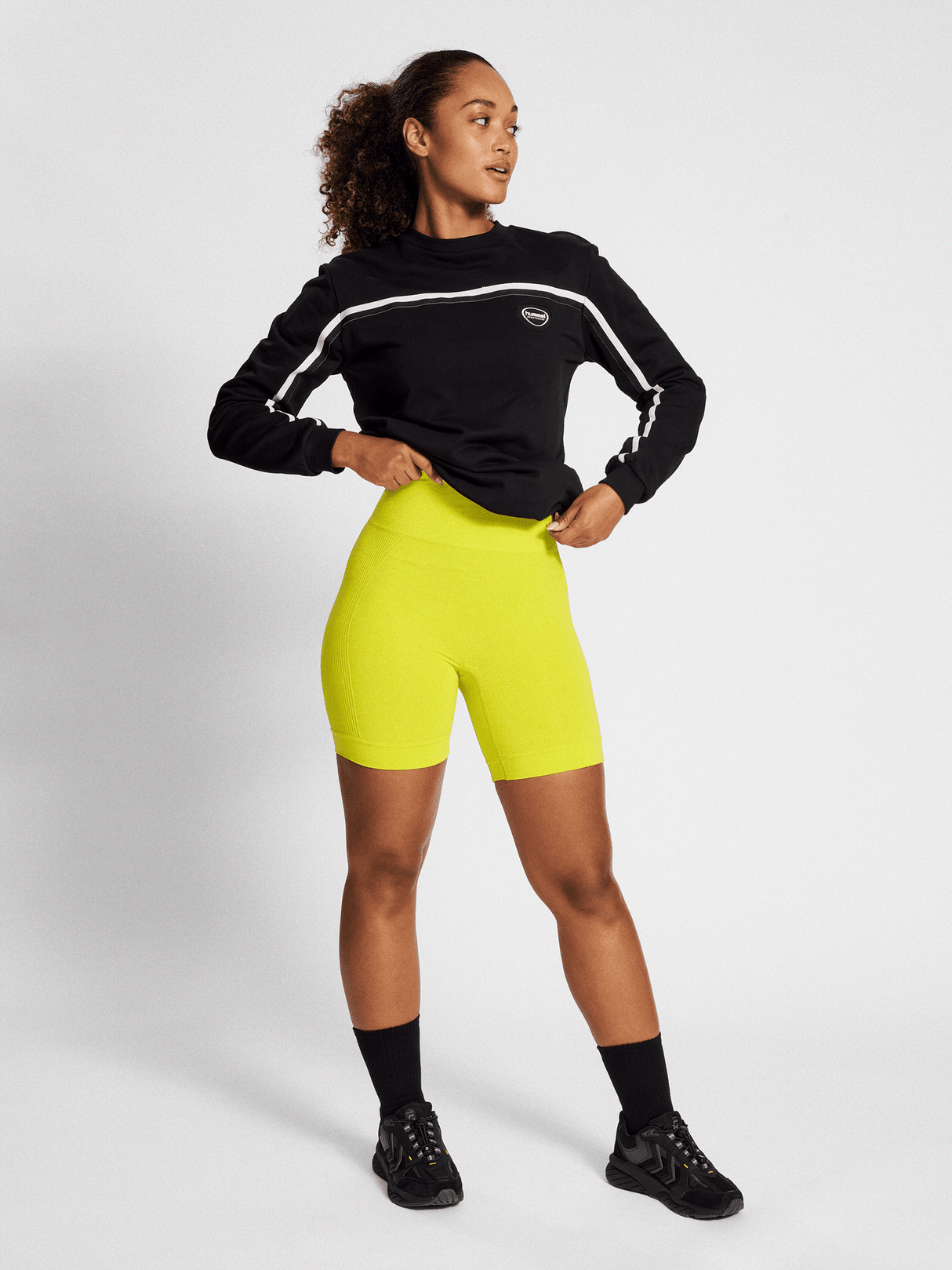 hummel Women's Tiffy Seamless Shorts-4