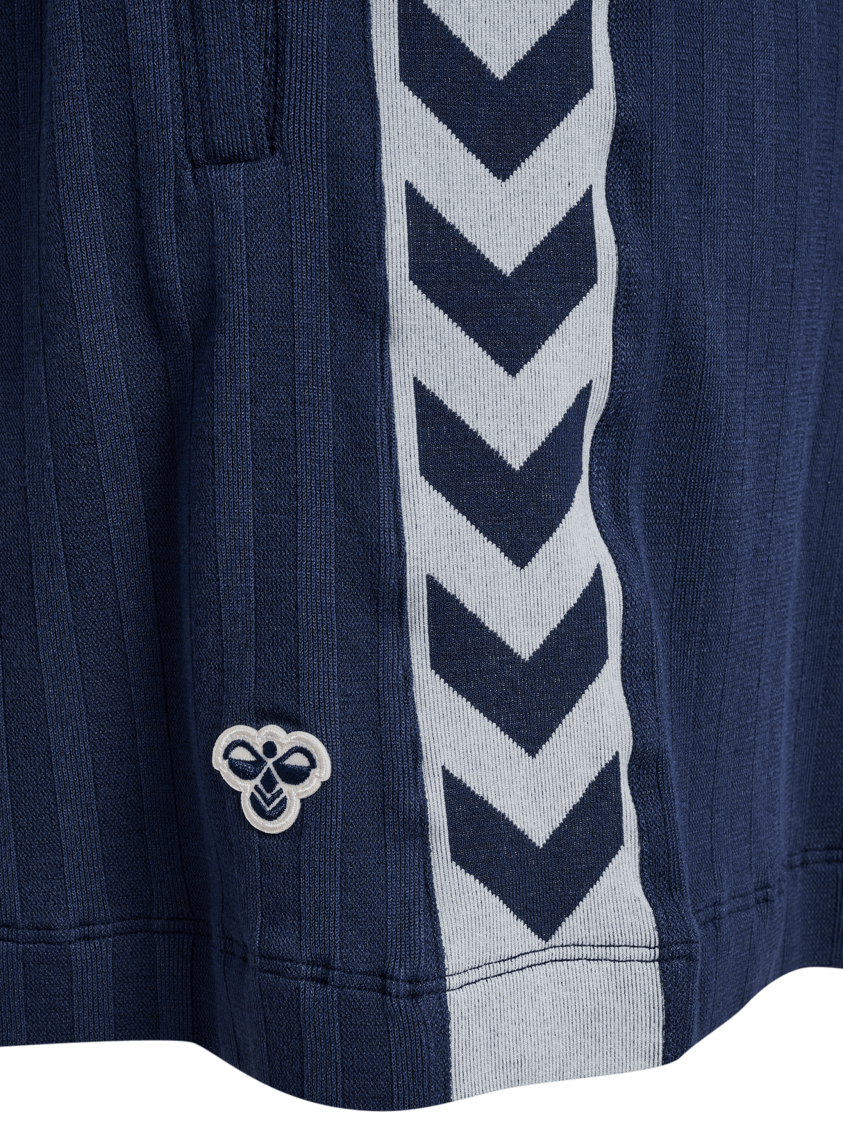 hummel Unisex Archive Regular Shorts-3