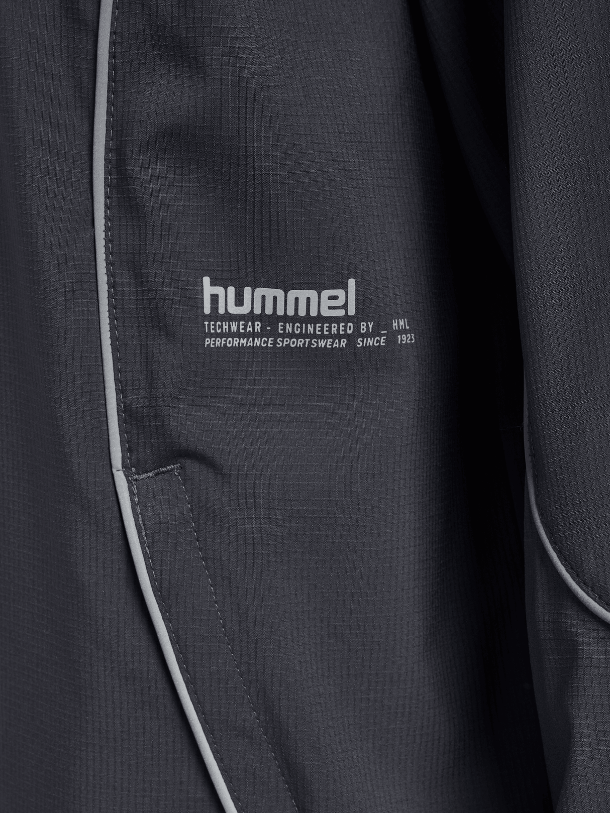hummel Women's Pulse Woven Half Zip-3