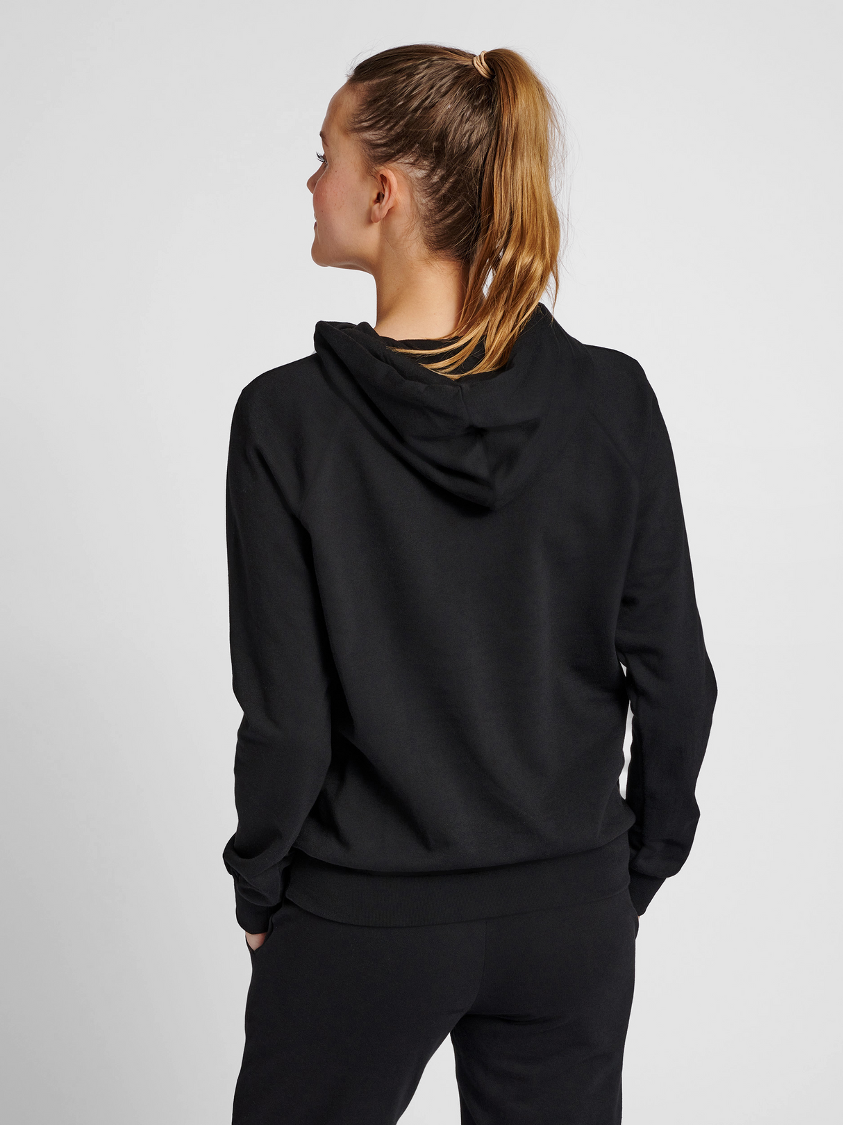 hummel Women's Noni 2.0 Hoodie-4