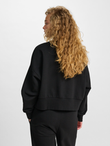 hummel Women's Boxy Crewneck Bee-4