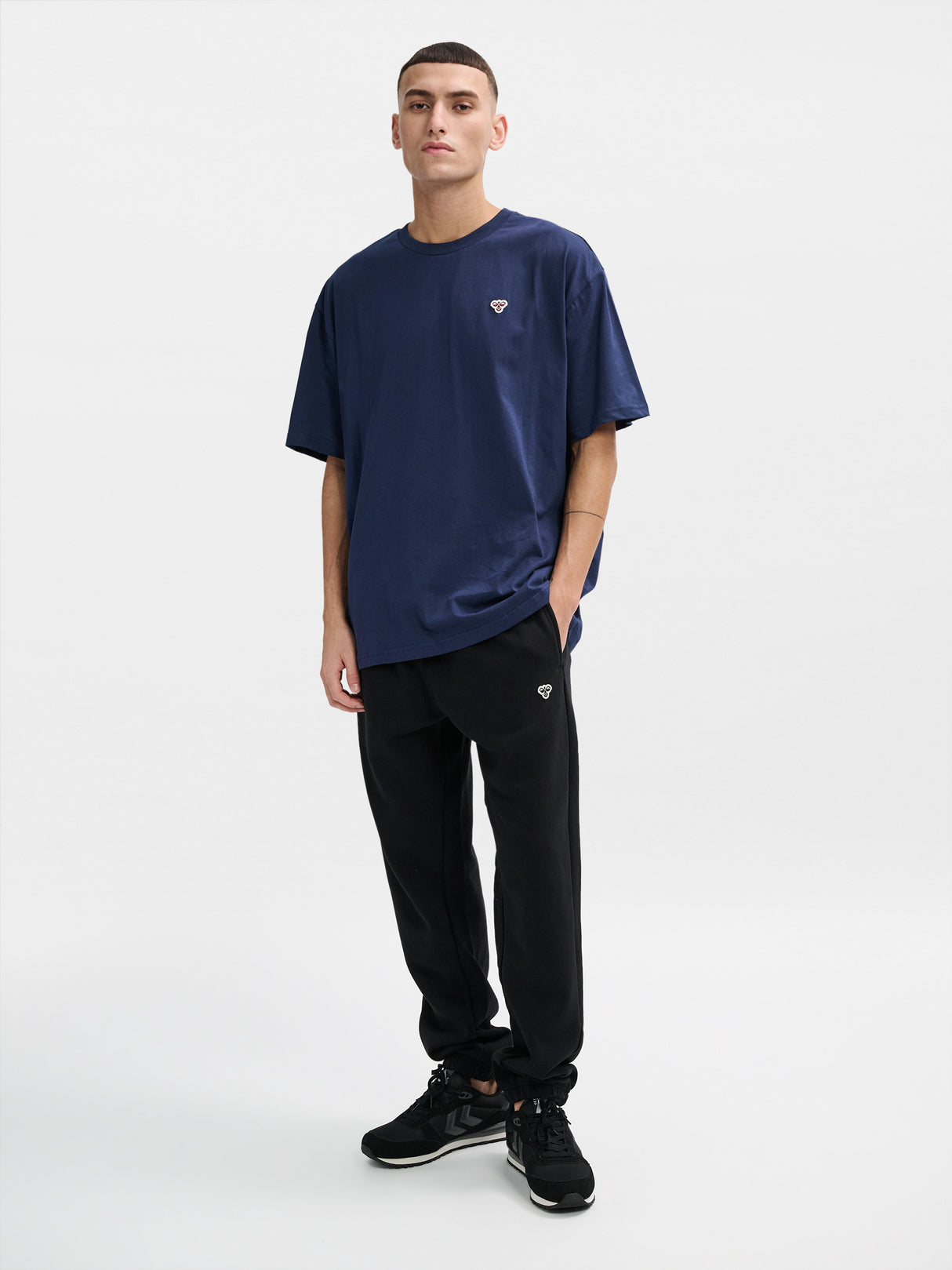 hummel Unisex Loose Sweatpant Bee-6